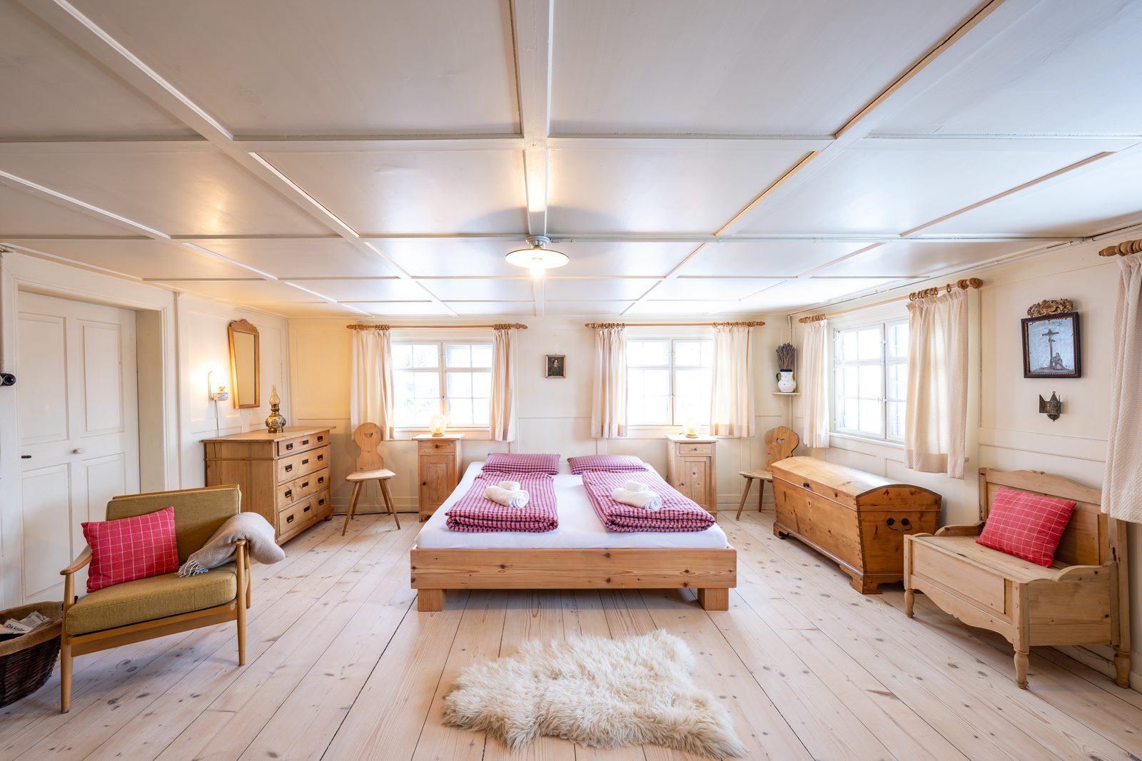 Schlafzimmer 3 Ferienhaus Weitnau Allgäu Kingsize-Bett